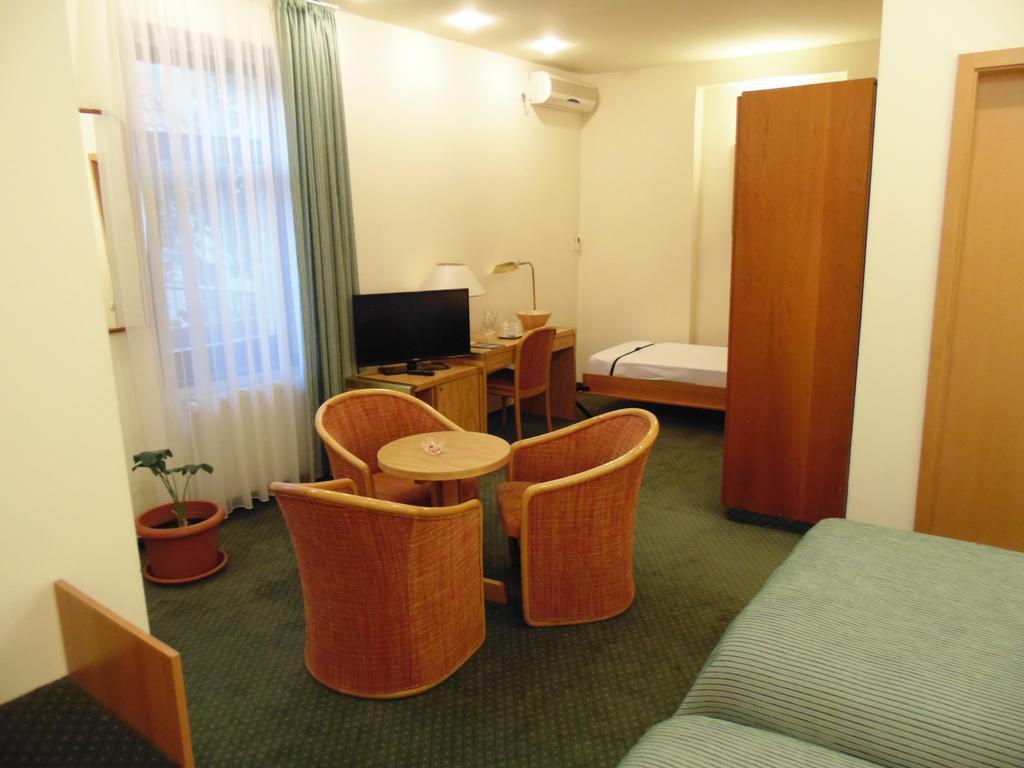 Curtea Brasoveana Braşov Exterior foto